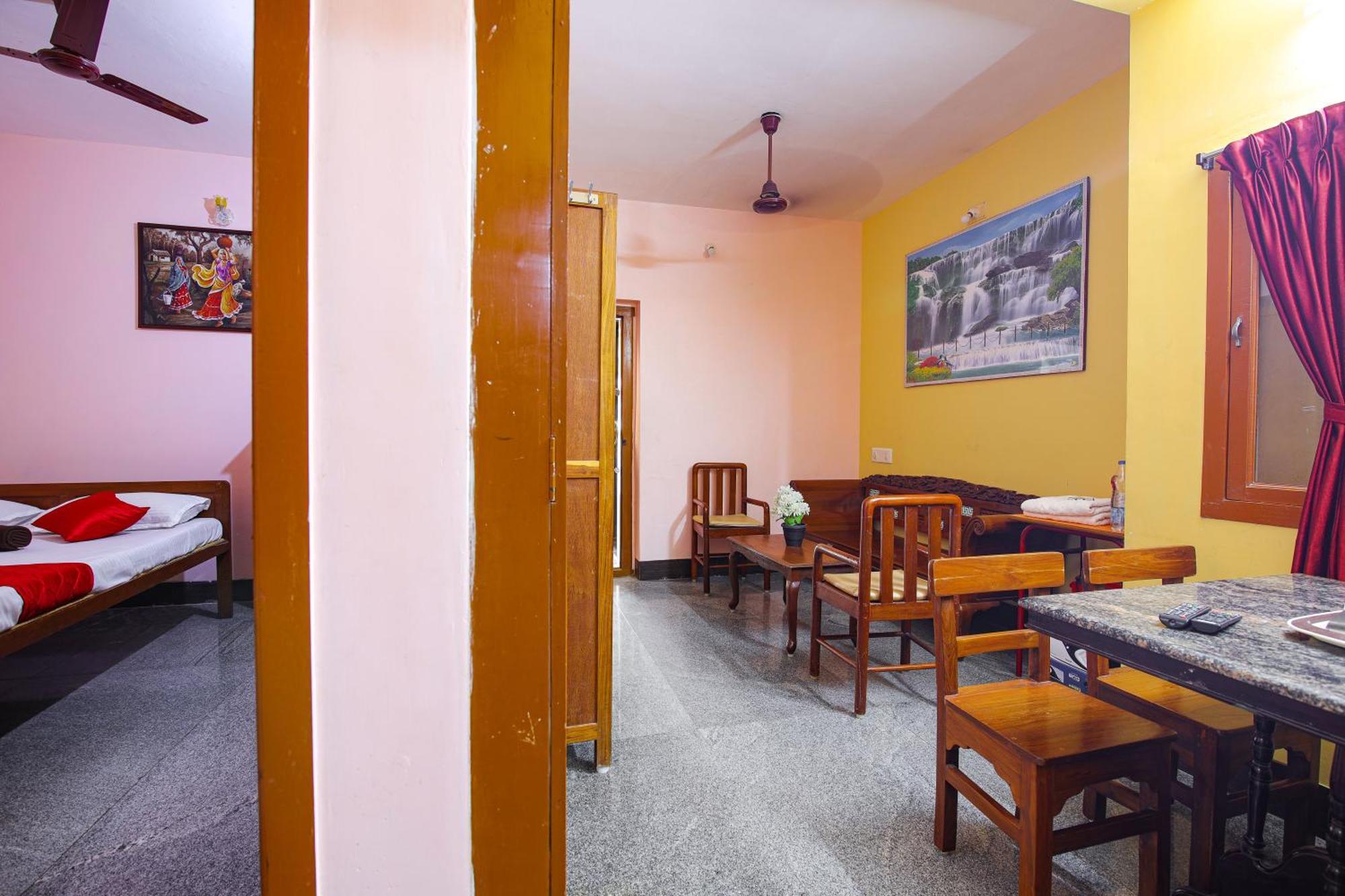 Manora Residency Hotel Puduccseri Kültér fotó